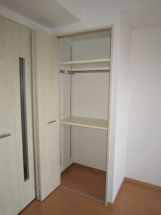 物件内観写真13　(収納)