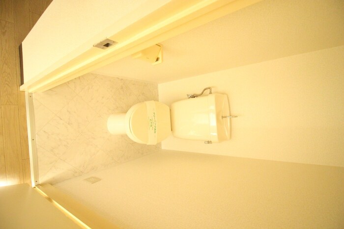 物件内観写真15　(トイレ)
