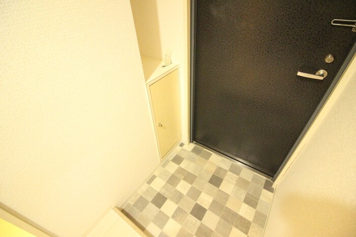 物件内観写真17　(玄関)