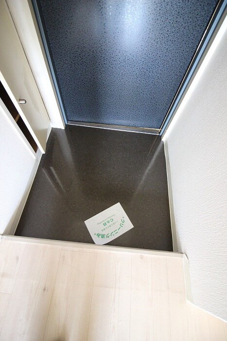 物件内観写真21　(玄関)