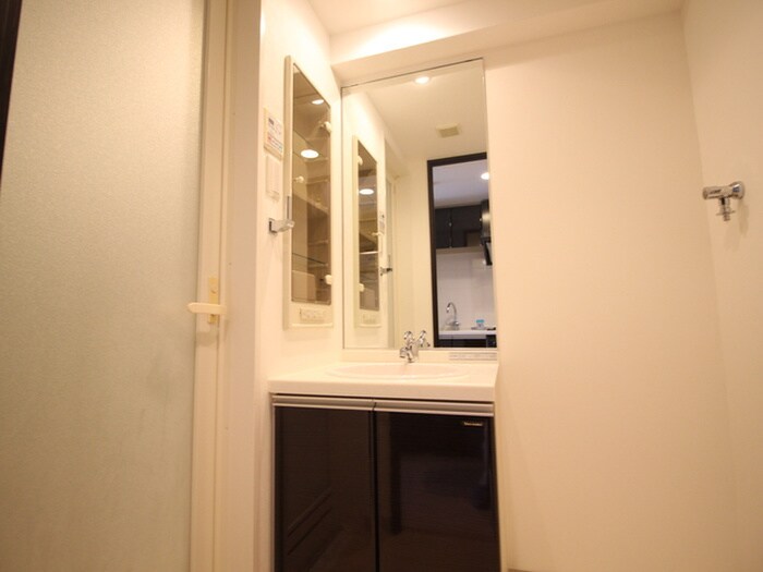 物件内観写真8　(洗面)
