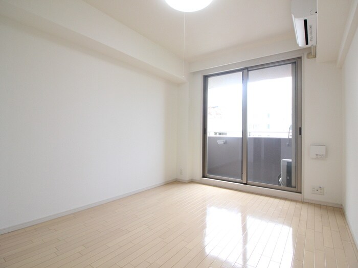 物件内観写真13　(居室)