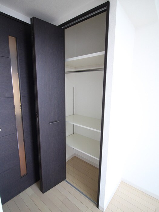 物件内観写真13　(収納)