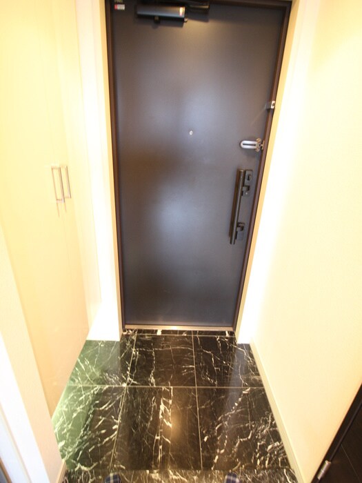 物件内観写真20　(玄関)