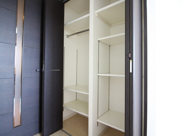 物件内観写真22　(収納)