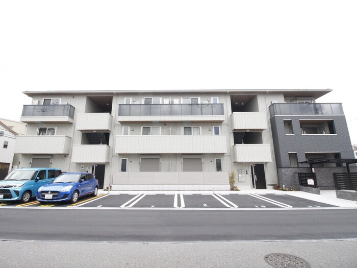 物件外観写真1　(外観写真)