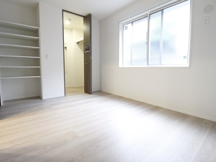 物件内観写真10　(居室)