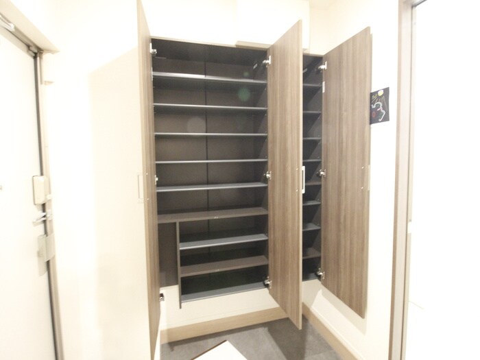 物件内観写真17　(靴箱)