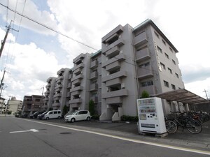 グランドール桂外観写真