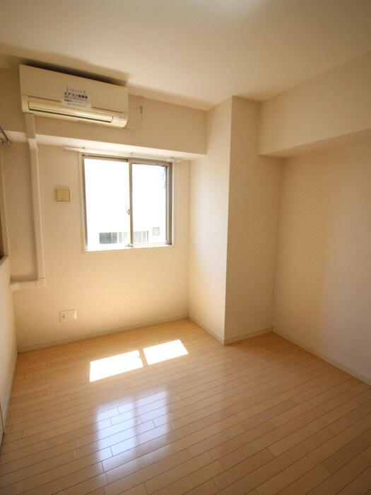 物件内観写真6　(居室)