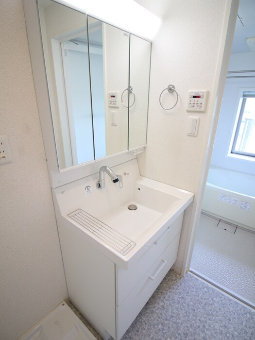 物件内観写真12　(洗面)