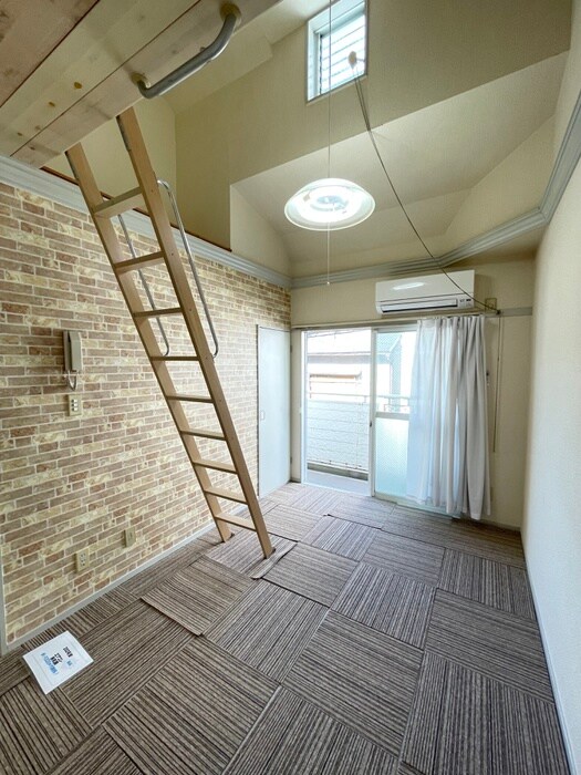 物件内観写真7　(居室)