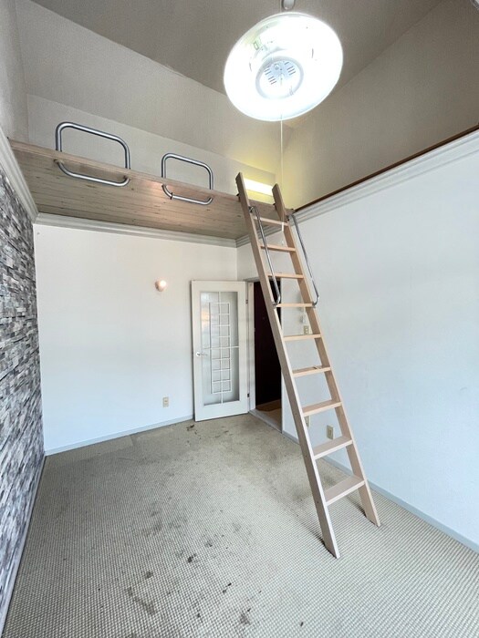 物件内観写真9　(居室)