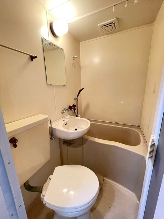 物件内観写真11　(トイレ)