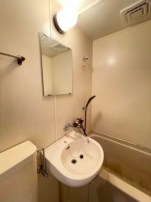 物件内観写真12　(洗面)