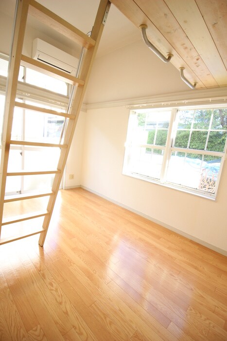 物件内観写真13　(居室)