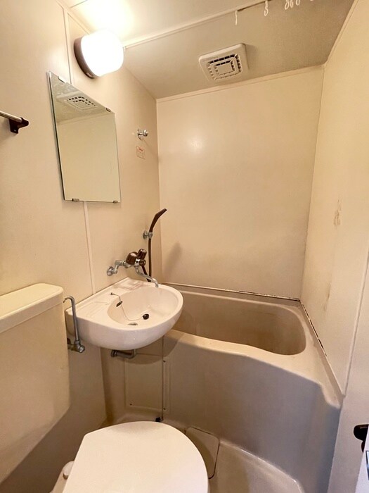 物件内観写真13　(バス／シャワールーム等)