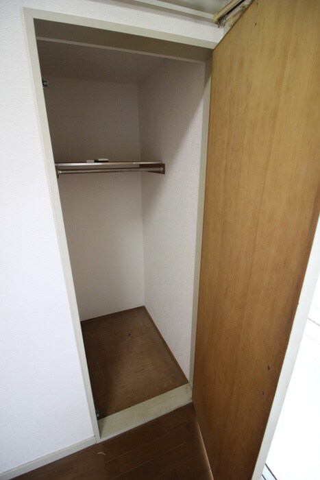 物件内観写真16　(収納)