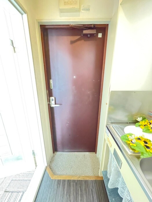 物件内観写真17　(玄関)