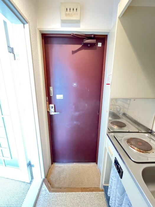 物件内観写真17　(玄関)