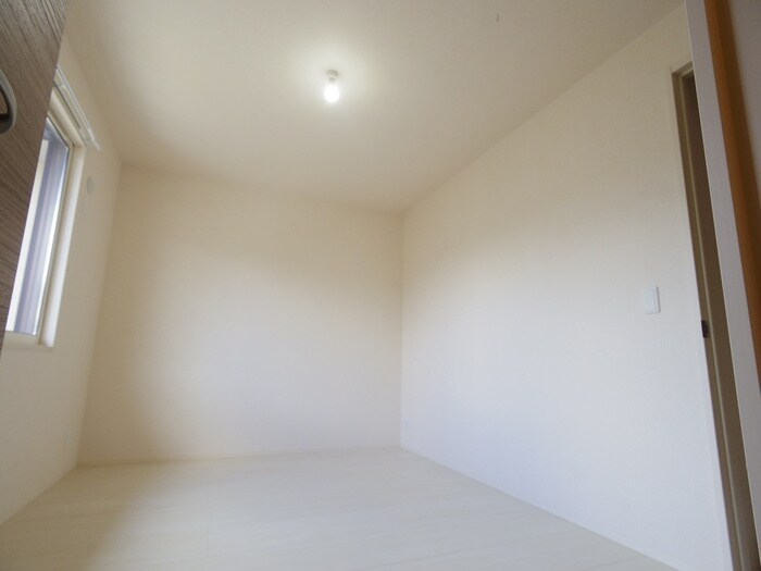 物件内観写真17　(居室)