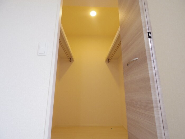 物件内観写真18　(収納)