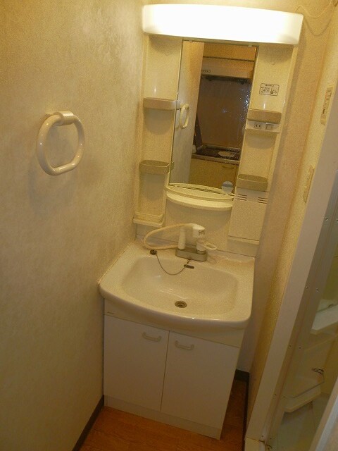 物件内観写真11　(洗面)