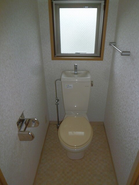 物件内観写真12　(トイレ)