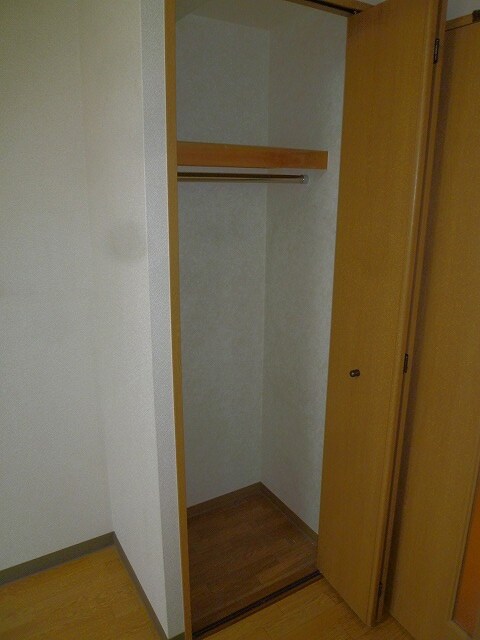 物件内観写真13　(収納)