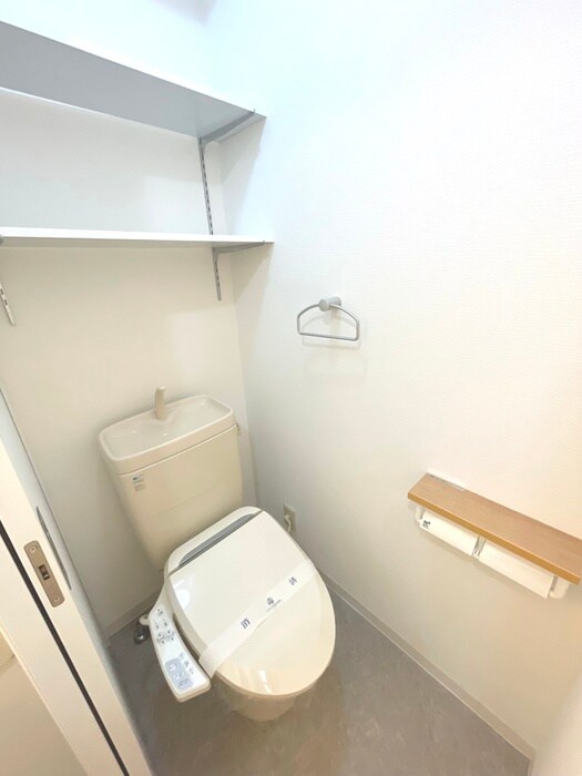 物件内観写真8　(トイレ)