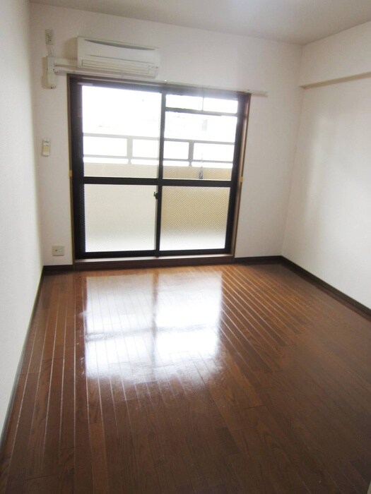 物件内観写真12　(居室)