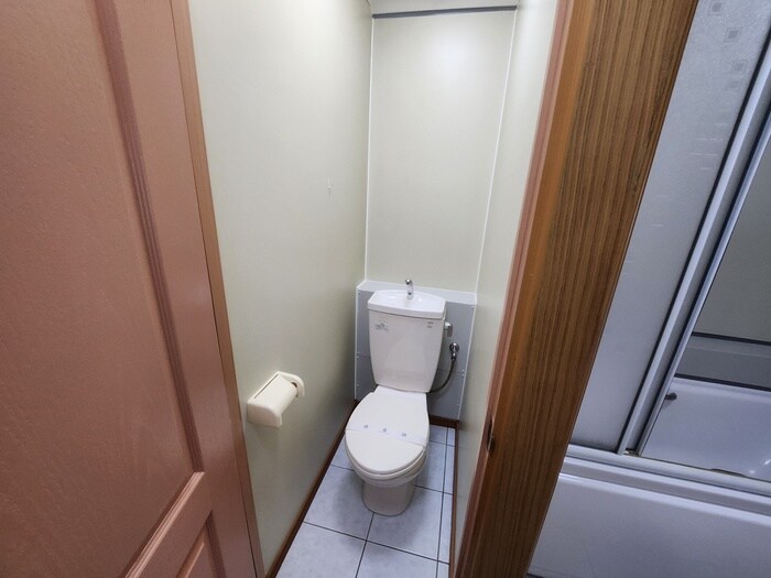 物件内観写真9　(トイレ)