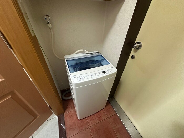 物件内観写真9　(洗濯機置場)