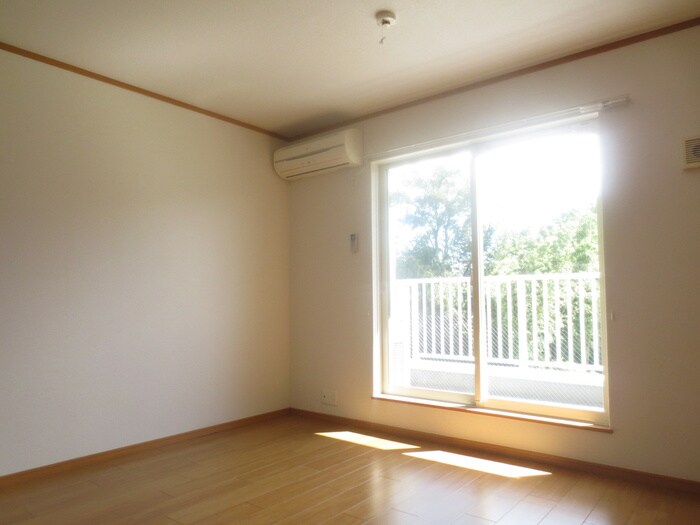 物件内観写真11　(居室)