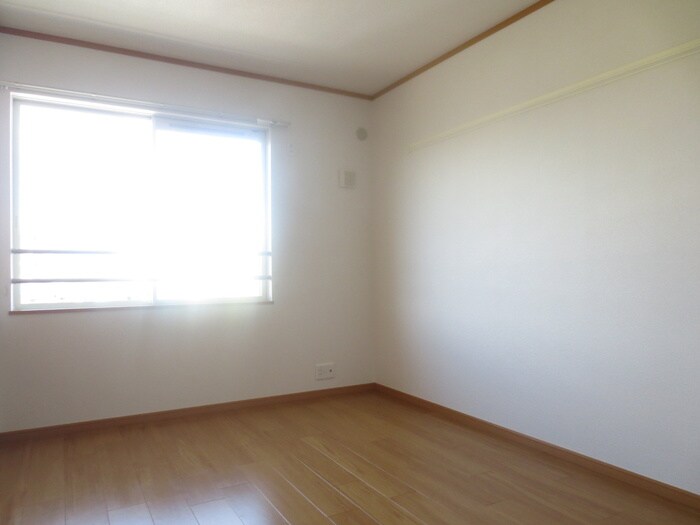 物件内観写真12　(居室)