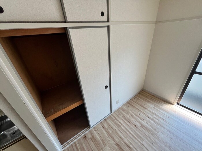 物件内観写真14　(収納)