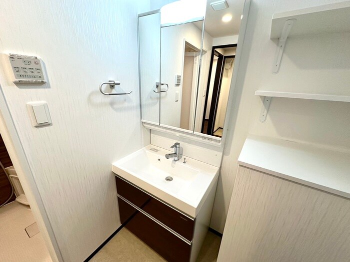 物件内観写真10　(洗面)