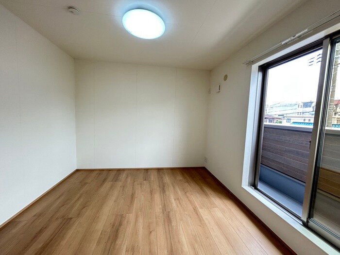 物件内観写真9　(居室)