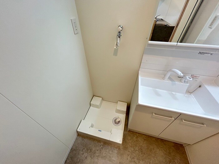 物件内観写真19　(洗濯機置場)