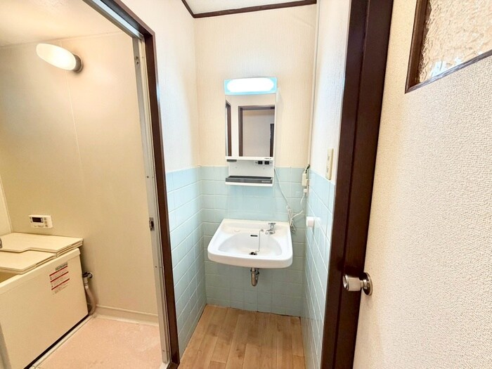 物件内観写真13　(洗面)