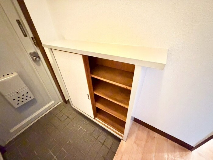 物件内観写真19　(靴箱)