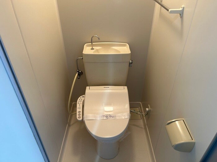 物件内観写真12　(トイレ)