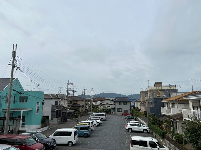 物件内観写真20　(室内からの展望)