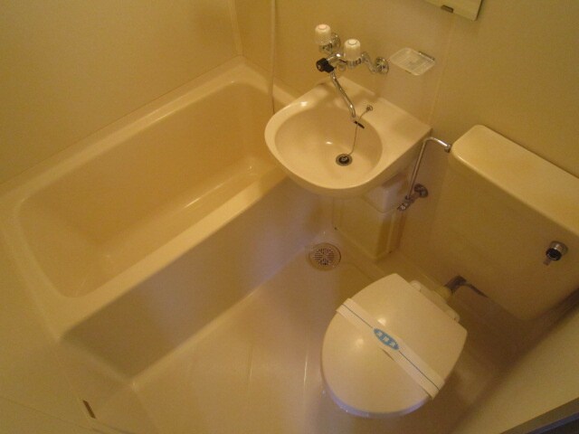 物件内観写真8　(バス／シャワールーム等)