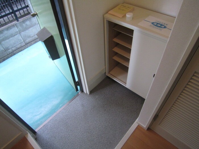 物件内観写真11　(室内からの展望)