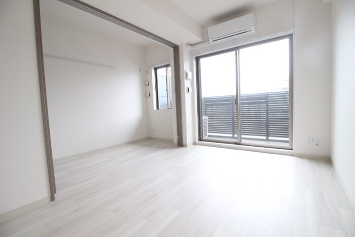 物件内観写真9　(居室)