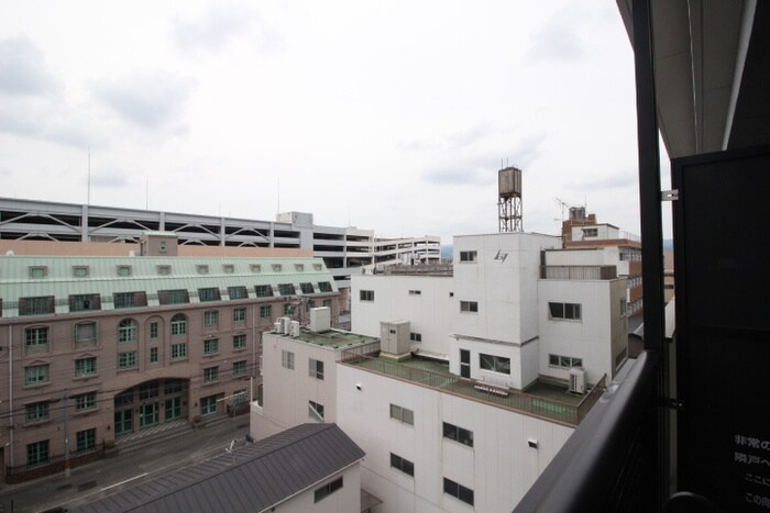 物件内観写真22　(室内からの展望)