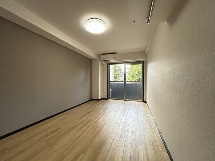 物件内観写真4　(居室)