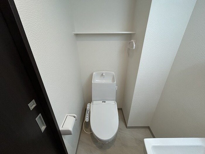 物件内観写真9　(トイレ)