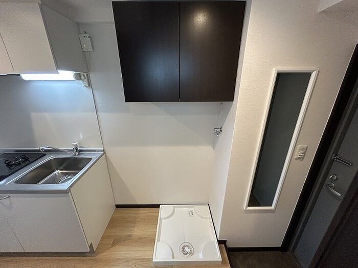 物件内観写真10　(洗濯機置場)